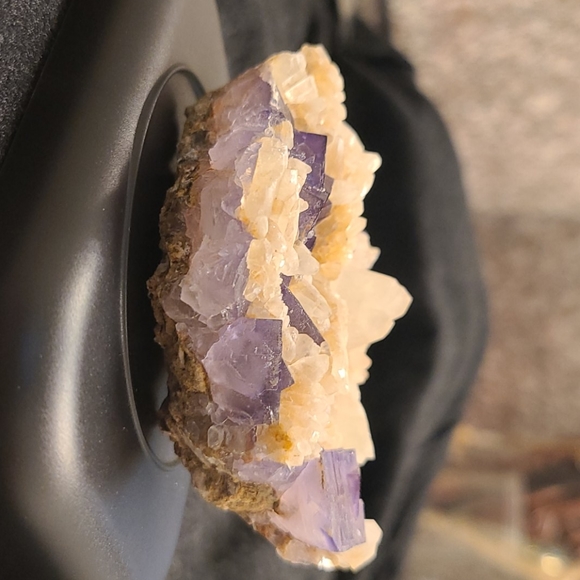 Fluorite with Calcite crystal 🔮 - Picture 2 of 10